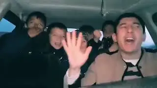 Аҳрор Сиддиков ва унинг ёш шогирдлари