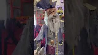 WHAT’S UP WITH CAPTAIN CRUNCH!? 🎃 HOME DEPOT 2024 Animatronic #shorts