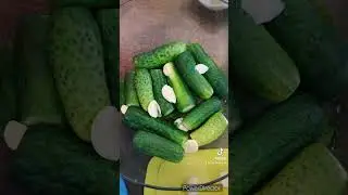 Малосольные огурцы-пальчики оближешь!