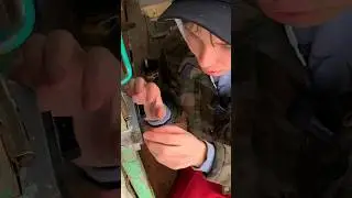 ВЗЛОМАЛИ САМОДЕЛЬНЫЙ ДОМИК ШКОЛЬНИКА! 😱🤬 