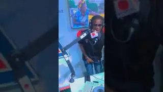 Papa on air ""Kazoza FM"