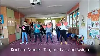 Dla Mamy i Taty - prosty układ z rekwizytem