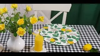 Красивый стол / Круглые салфетки под тарелку. Лимоны на белом фоне. Home decor