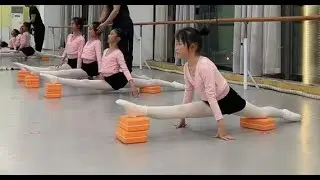 flexible    chinese girl ,White socks舞蹈课,软开度,小白袜 90min zj