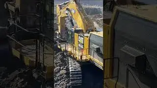 Huge Cat 6015B Excavator Loading Trucks! 
