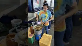 🤤HOW TO FIND THE BEST STREETFOOD PAD THAI IN BANGKOK🇹🇭🤩 