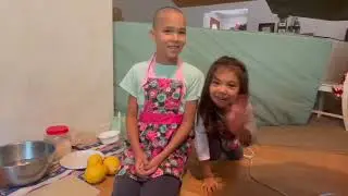 Making homemade lemonade! 🍋