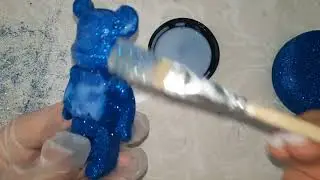 чудний іграшковий мішка прикрашений глітером та покритий лаком  #hendmade #beautiful #bearbricks