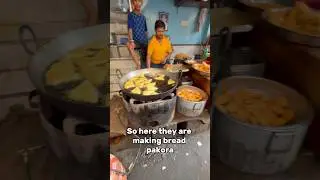 BREAKFAST IN BIKANER: It is a busy breakfast shop in the old city! #bikaner #rajasthan