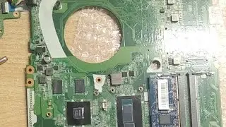 HP 17-F152NR не включается