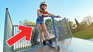 TEACHING MY SISTER TO RIDE ON A SCOOTER ( Tailwhip !? )