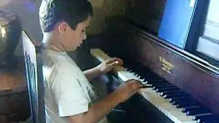 Andrew playing Jason Miraz- I'm yours