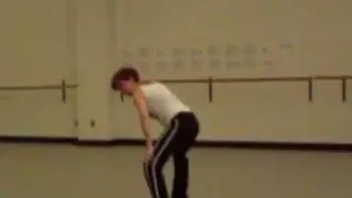 Learn Thriller Dance -- Part 38 of 40 clips