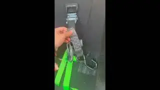 How to use a rachet strap (assemble and disassemble)