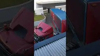 Truk Mercedez Benz Mewah Mahal Gudang Garam