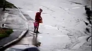 Посмотрите направо, посмотрите налево, посмотрите вниз.