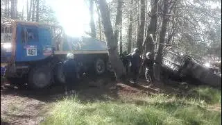 Bergung eines  Man Kat 1 aus dem Schlamm