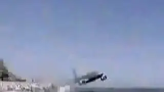 Самолет сел на воду. Прикол