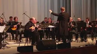 Концертная хора -Сергей Федоров (домра) и брянский  народный оркестр под управлением В.Мешкова