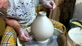 0072 Throwing Large Vase