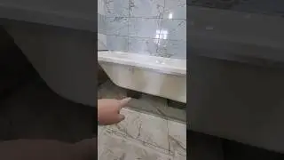Установка ванны на правилах.