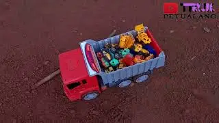 Truk oleng berpetualang mencari mainan.dumptruk.truk beco.buldoser.mobil polisi