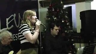 I'm Dreaming Of A White Christmas - Mollie With Steve Bardill Quintet
