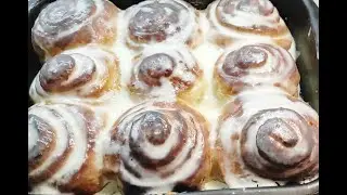 Булочки в сметанной заливке