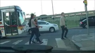 A importância de uma câmera no carro Uber e a pichação no capô do Marlon.