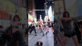 blackpink in times square?🌚🫨 #prettysavage #blackpink #kpopinpublic