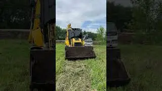 New Holland b110b
