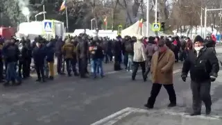 Protestul e în toi, manifestanții încă vin - Curaj.TV