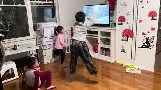 4J dancing