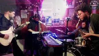 2019-11-02 District Five im Peppi Guggenheim 3cam master