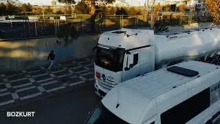 O sadece bir çekiciden ibaret değil. Mercedes Benz ...