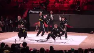 Juste Debout Paris Vagabonds showcase 2012! Sick Breakdancing