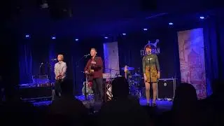 Enter the Haggis - Helplessly Hoping