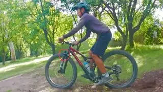 Hucking to flat with my specialised stump jumper