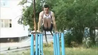 Лезгин Саид Маллаев на брусьях и на турнике