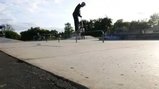 2 rail clips - Sebastian Pearson