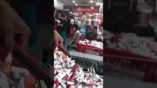 Aquele som dos esmaltes juntos...
