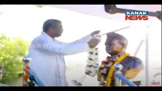 Union Min Dharmendra Pradhan & MLA Sofia Firdous  Garlands The Statue Of Netaji Subhas Chandra Bose