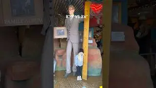 TINY TEXIE VERSUS THE TALLEST MAN IN THE WORLD! 