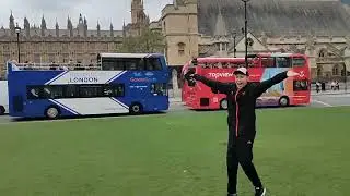 Walking around the centre of London