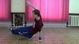 Breakdance Tutorial | Footwork | Three Step (3 Step)