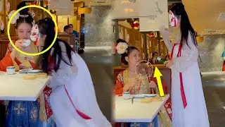 不小心抢走了美女的食物，赶快开瓶给她赔罪，她不会觉得我是故意的吗😭#汉服 #funny #cosplay