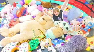 WE FILL OUR TRAMPOLINE WITH STUFFED TOYS! But how many?
