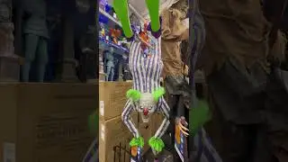 Upside clown Halloween monster at Lowe’s #upsidedownclown #clown #lowes #halloween