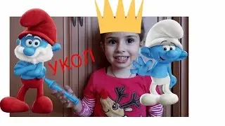 ИГРАЕМ В ДОКТОРА С УКОЛАМИ АРИНА ЛЕЧИТ ПАЦИЕНТА,мишка заболел!видео для детей