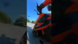 Cheraholla Skyway spirited cruising with 3 sport motorcycle riders